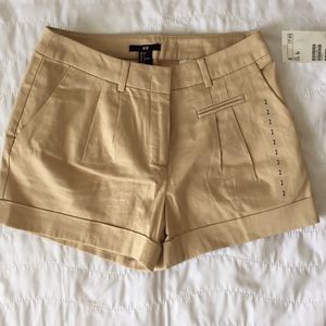 NWT H&M Khaki shorts